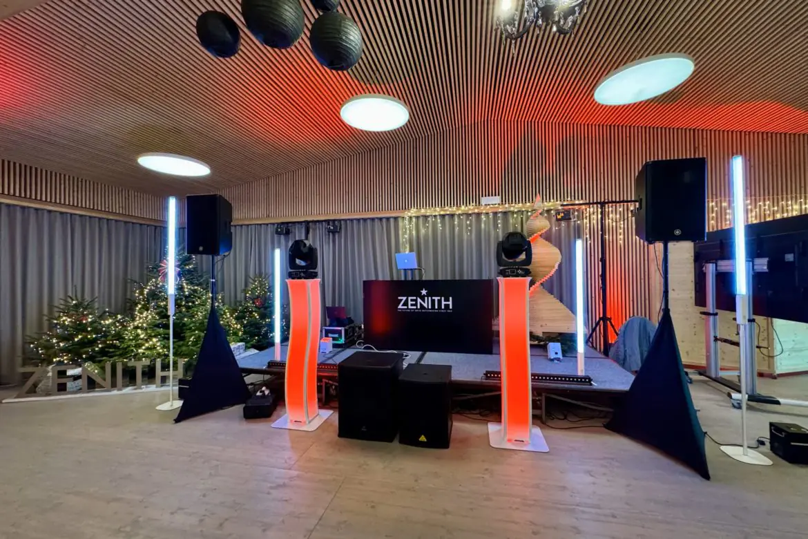 Mariage, évènement d'entreprise, soirée privée ou régie son & lumière. Un service musical au gré de vos envies ! - Photo 6